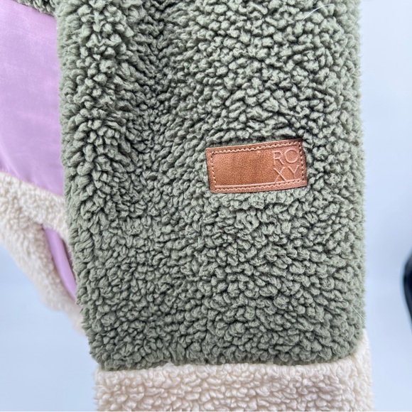 Roxy Sherpa Pullover with pocket - Cream, Olive, and Pink‎ - Picture 5 of 8
